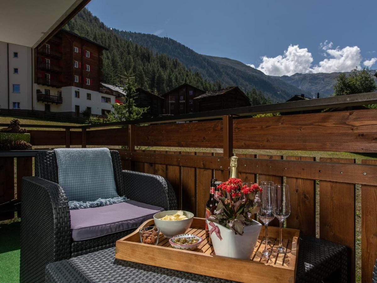 Chez Nous Zermattアパートメント エクステリア 写真